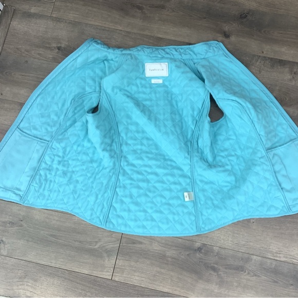 VAN HEUSEN women's quilted vest in turquoise - Picture 3 of 3